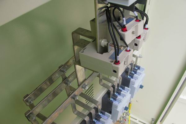 西林配电柜-应急照明配电柜使用对工作人员的具